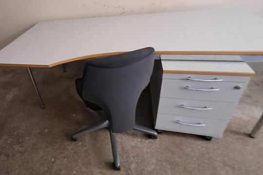 Büro20250624_133501 (25).jpg